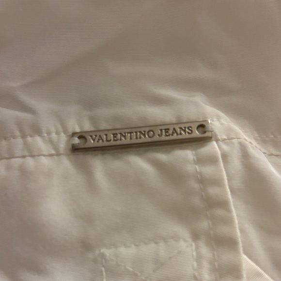 Valentino White Quilted Fabric with Logo Detail - Picture 2 of 6